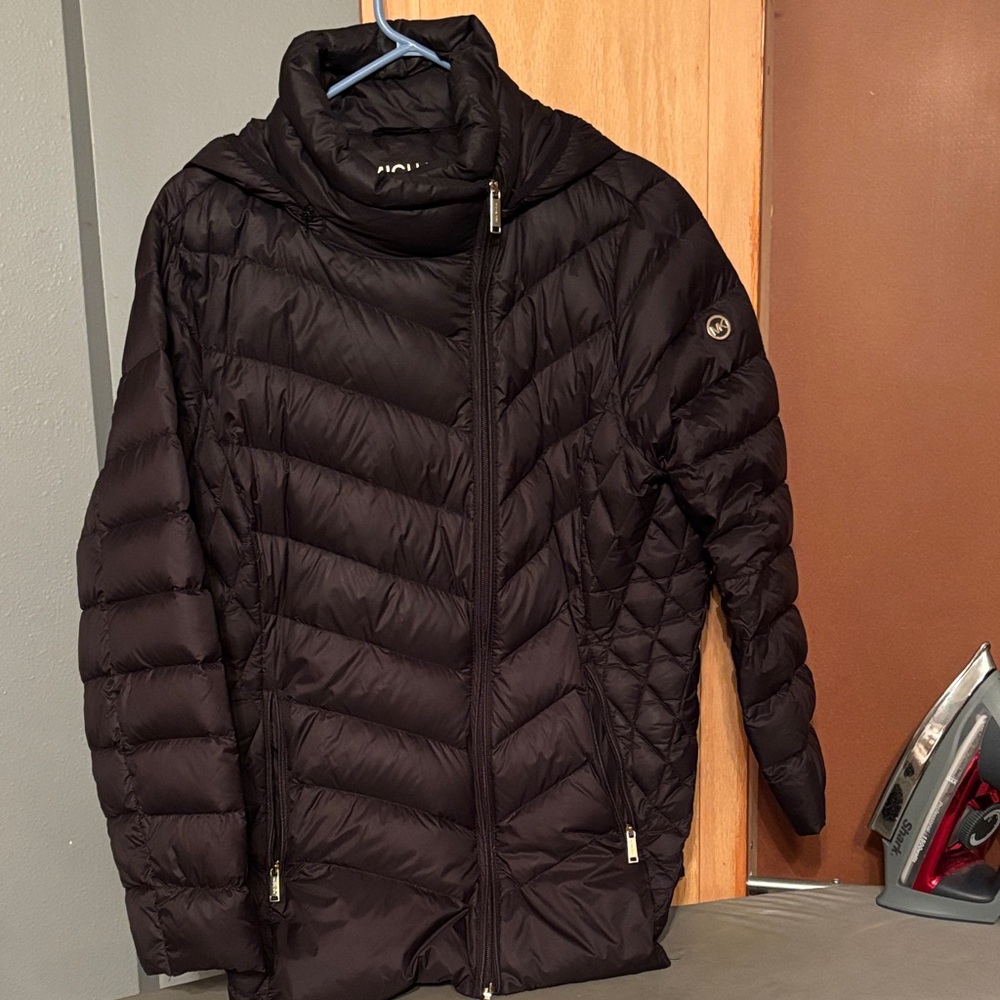 MICHAEL Michael Kors Quilted Black Puffer Jacket